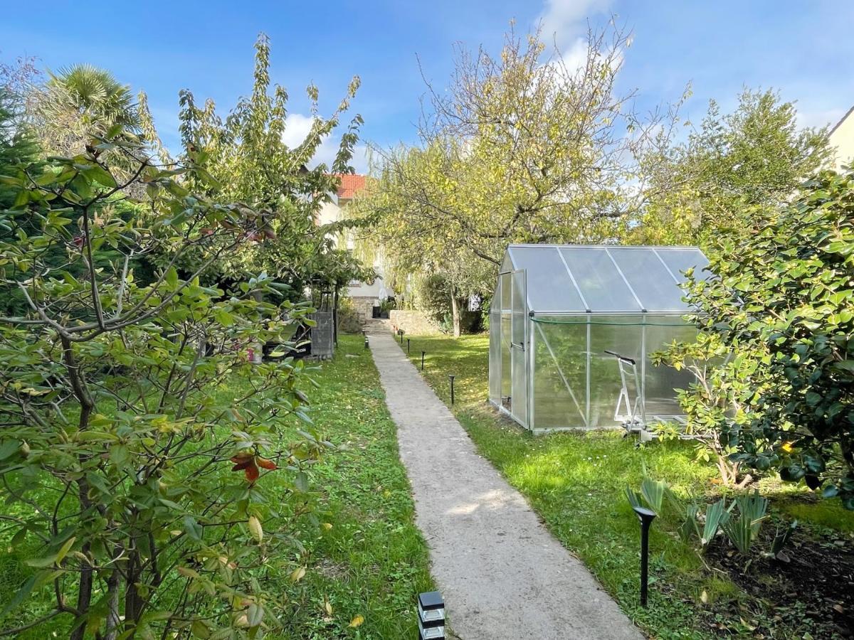 Maisonnette Dans Jardin Partage Bois-Colombes Eksteriør billede